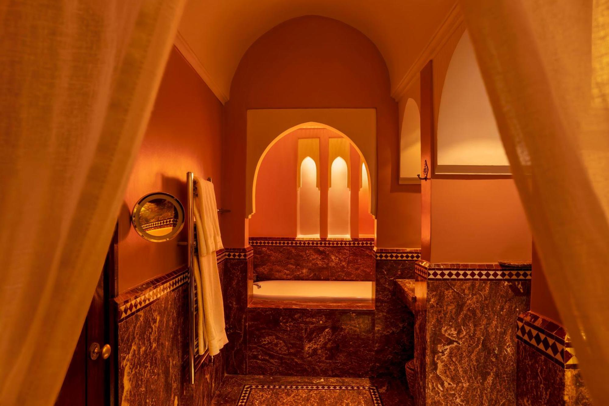 Kasbah Tamadot - Sir Richard Branson'S Moroccan Retreat Asni Esterno foto